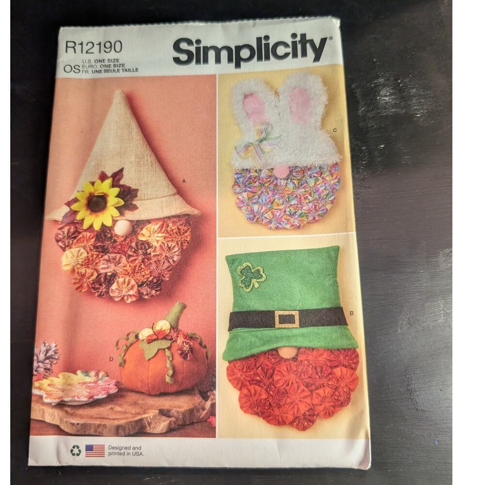 Simplicity pattern for Fall, St Patrck's Day and Easter Wall Craft